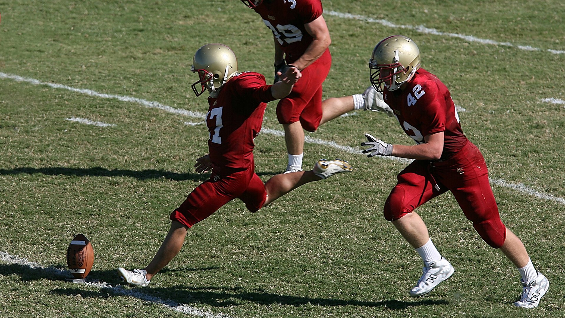 篮球公益训练营深入校园激发兴趣，篮球公益营销策划方案